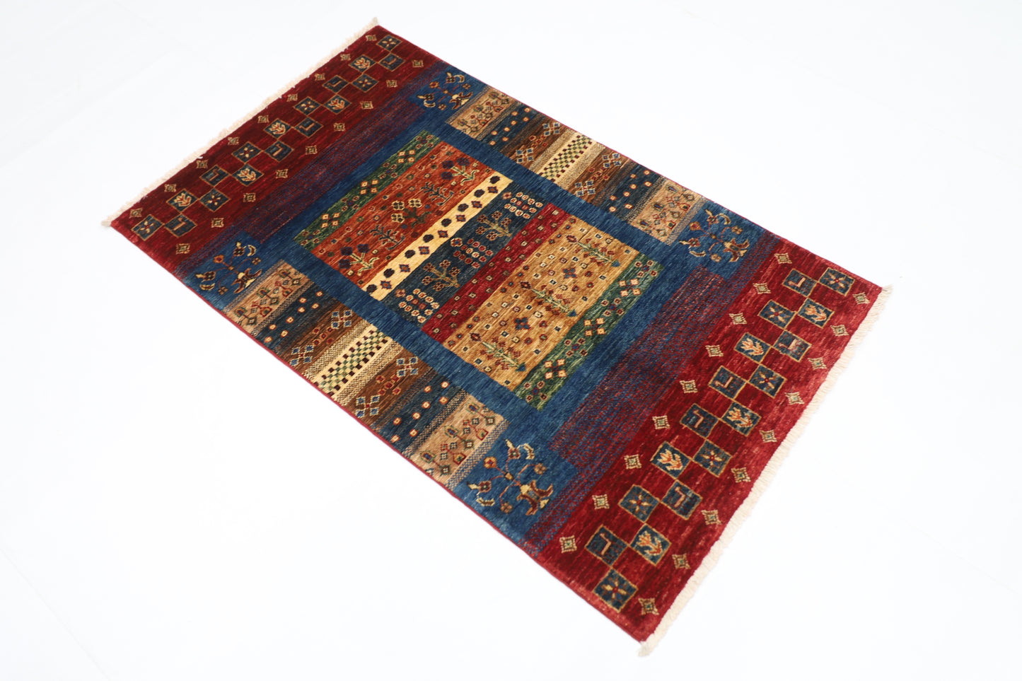 83 x 136 cm | Gabbeh Afghan Tribal Hand Knotted Veg Dye Wool Carpet