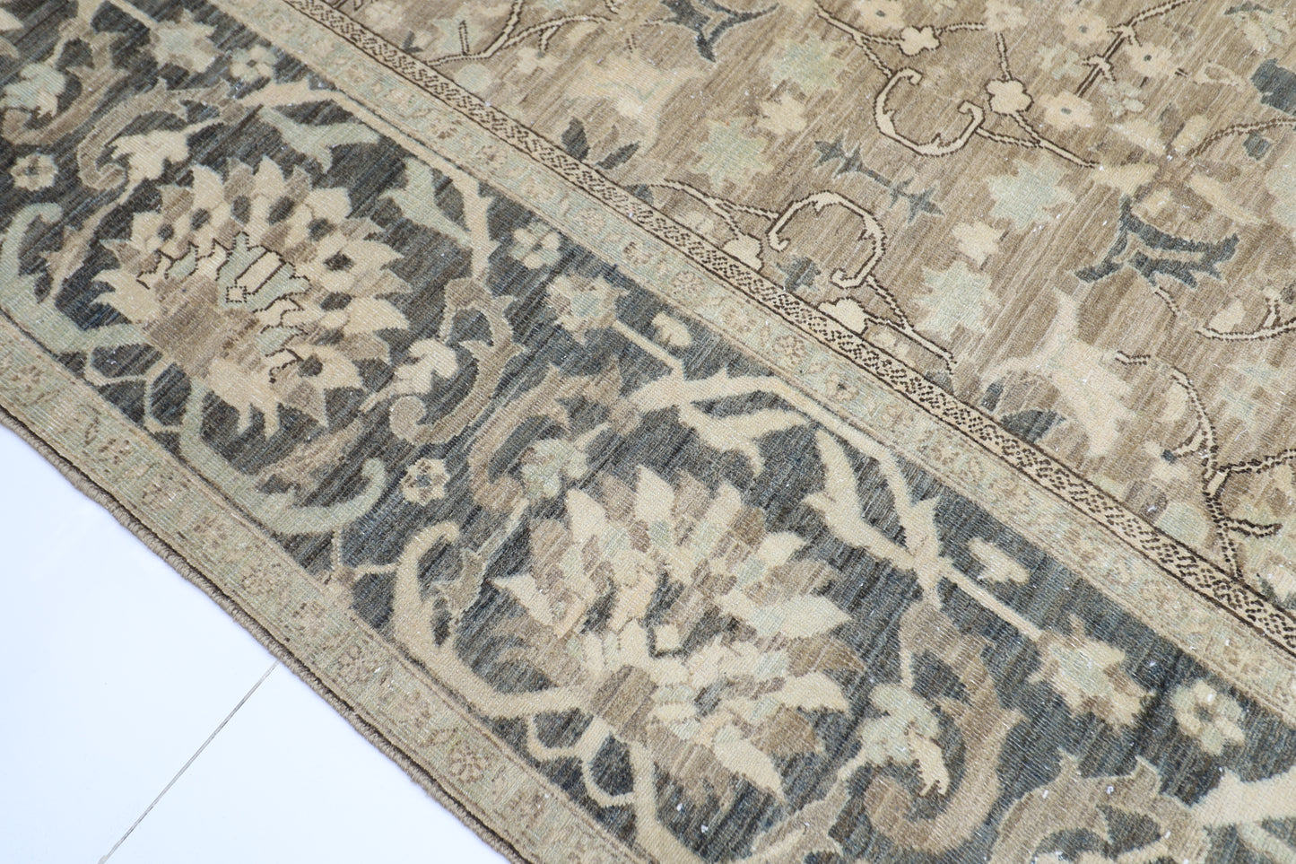 292 x 400 cm | Aryana Afghan Tribal Hand Knotted Carpet