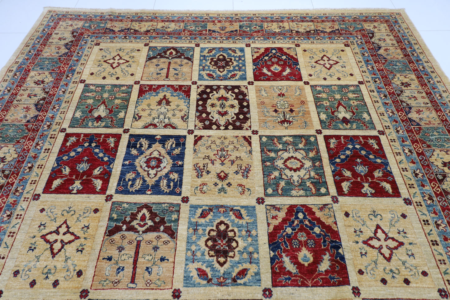 271 x 373 cm | Bakhtiari Afghan Tribal Hand Knotted Carpet