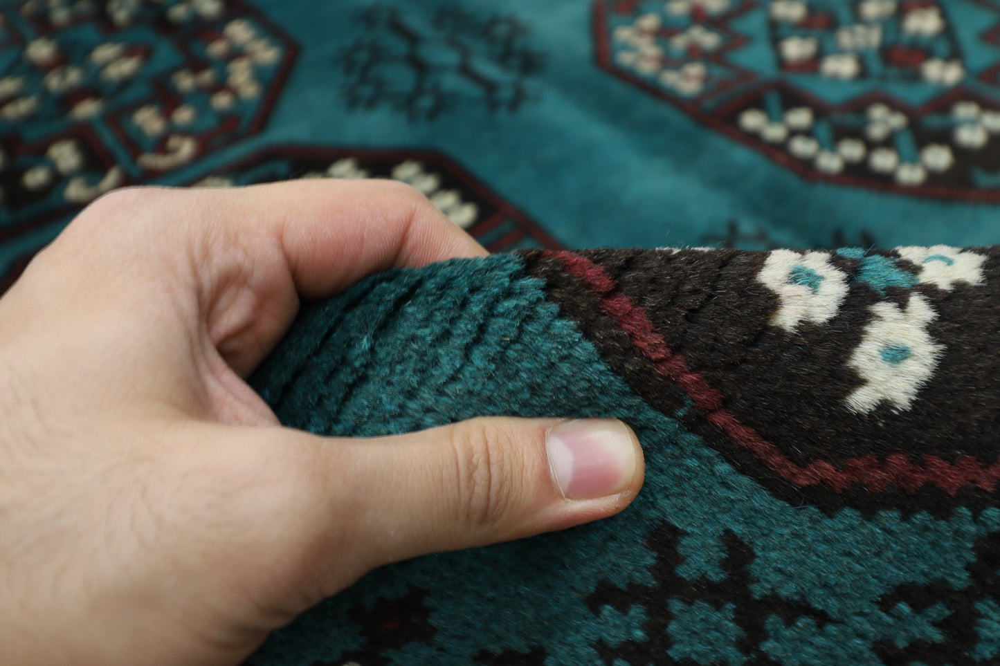 158 x 249 cm | Akja Bokhara Afghan Tribal Hand Knotted Veg Dye Wool Carpet