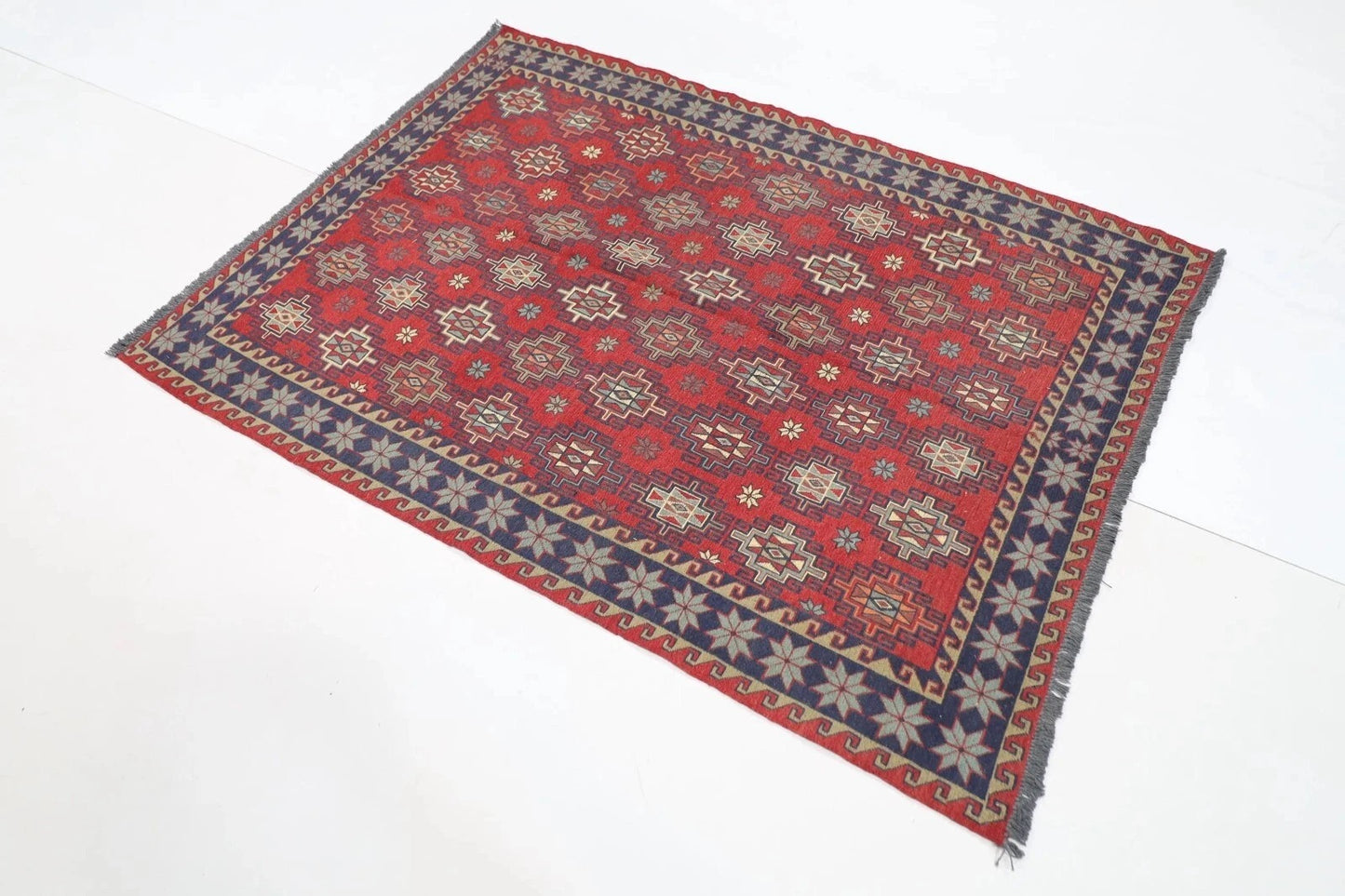 136 x 181 cm | Sumak Tribal Hand Knotted Veg Dye Wool Kilim
