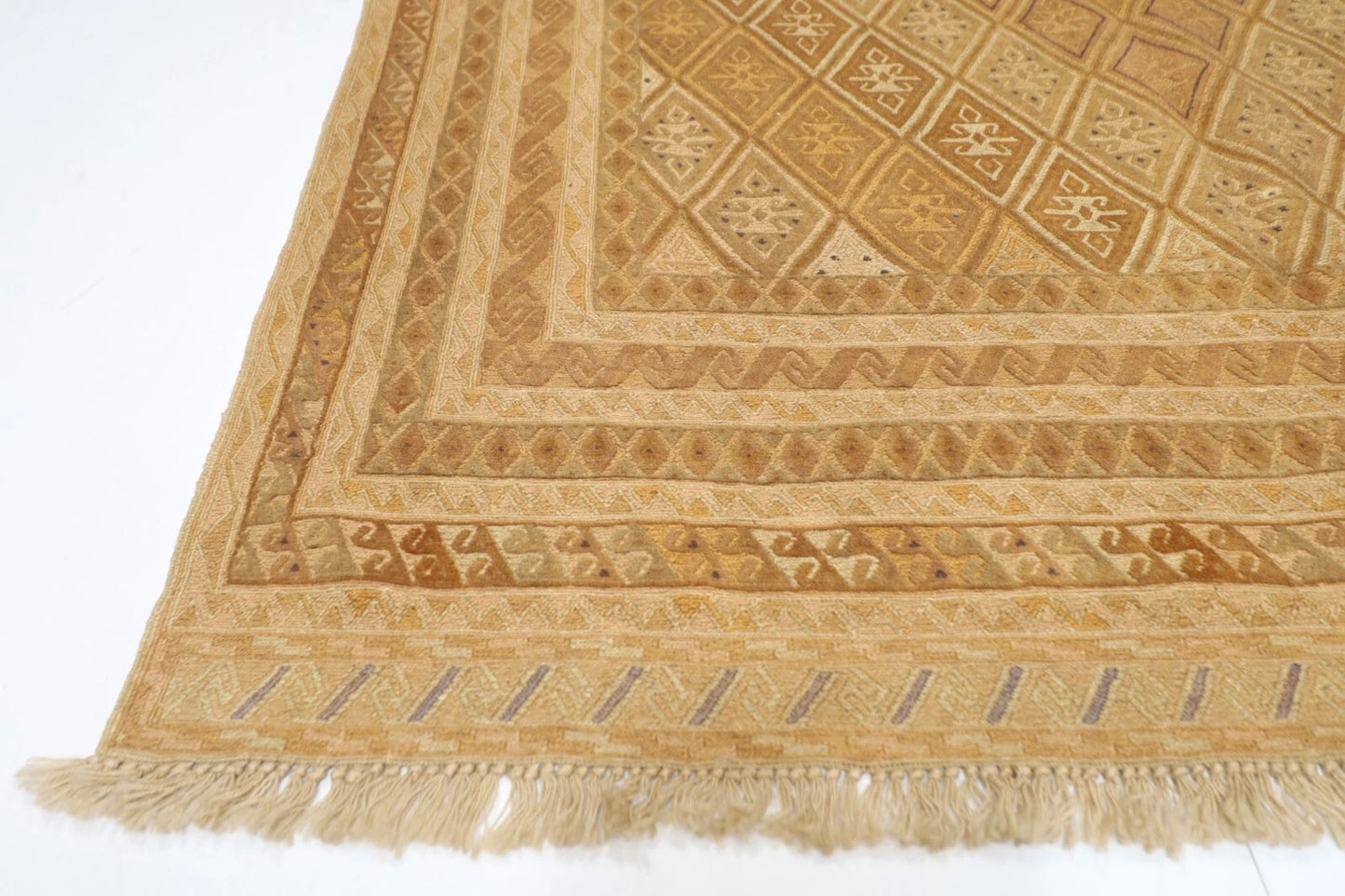 143 x 201 cm | Flat Weave Tribal Hand Knotted Veg Dye Wool Carpet