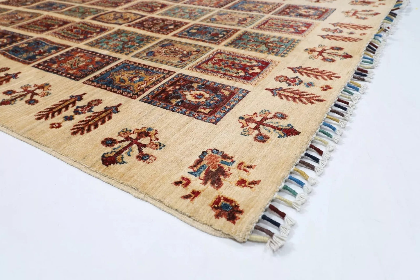 123 x 174 cm | Bakhtiari Afghan Tribal Hand Knotted Veg Dye Wool carpet