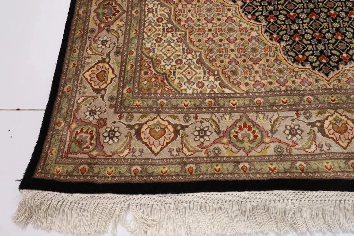 137 x 222 cm | Heriz Tribal Hand Knotted Veg Dye Wool Carpet
