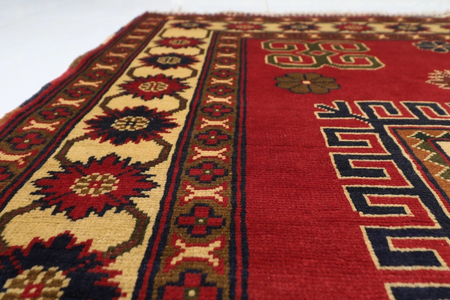 156 x 195 cm | Tribal Hand Knotted Veg Dye Wool Carpet