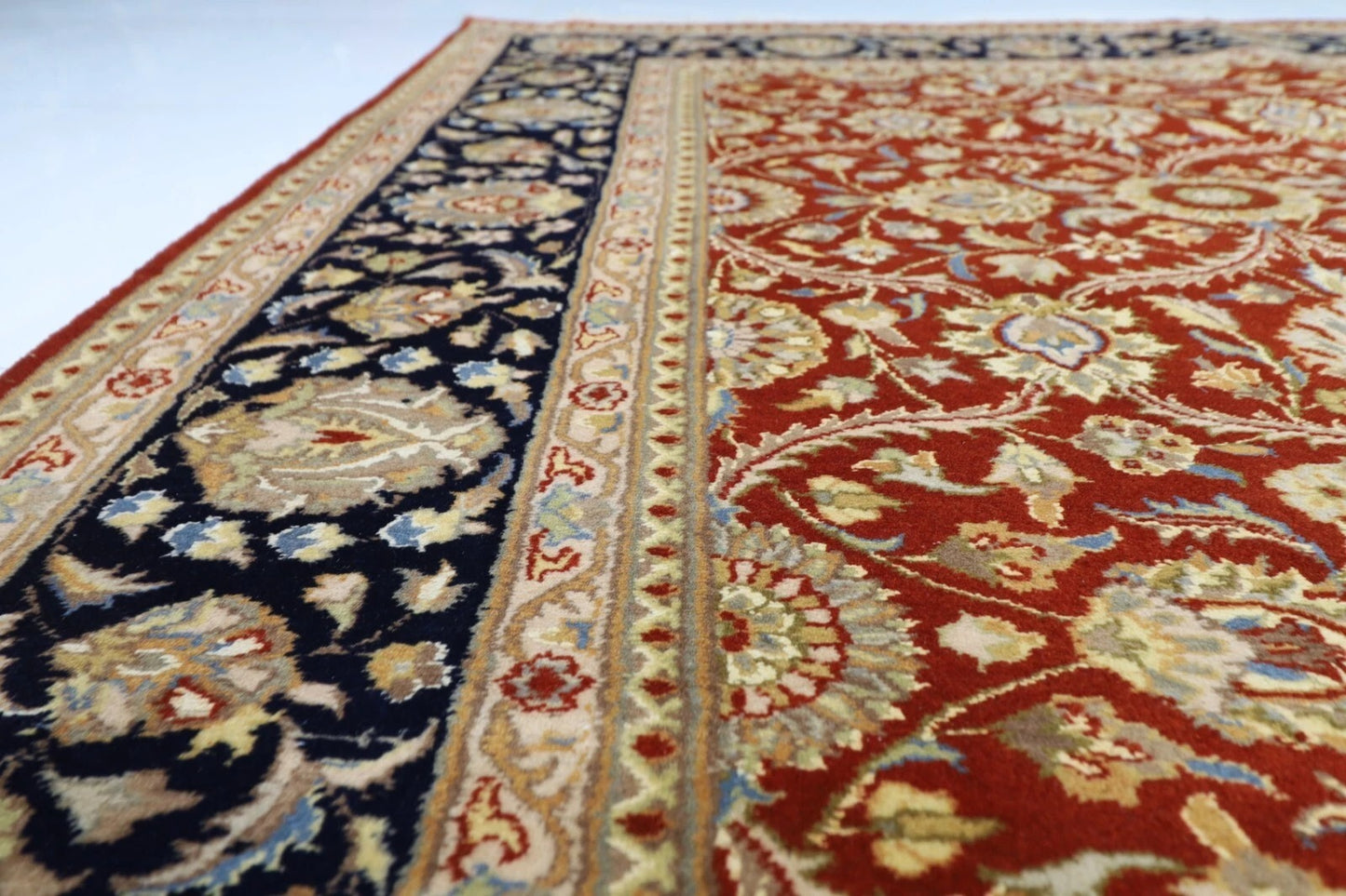 203 x 297 cm | Fine Oriental Tribal Hand Knotted Carpet