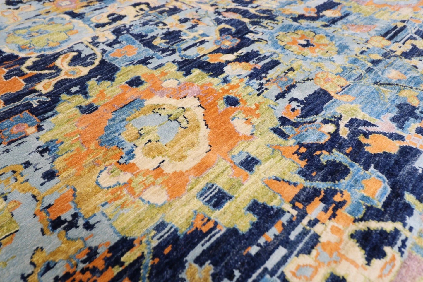 195 x 303 cm | Abstract Silk / Wool Afghan Tribal Hand Knotted Carpet