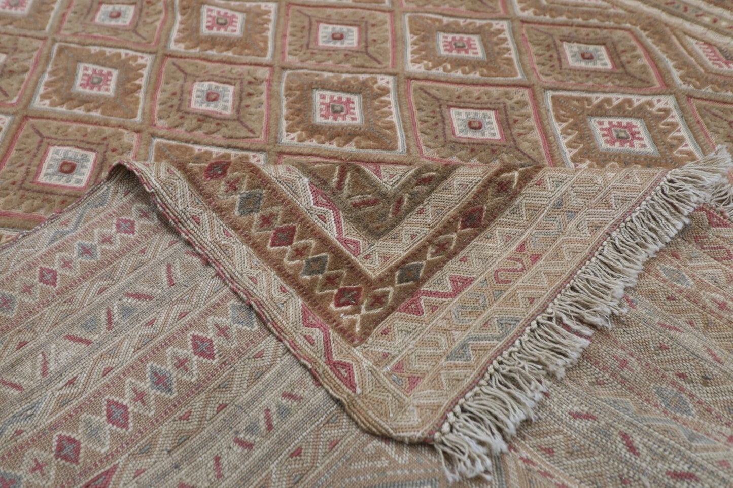 140 x 176 cm | Accent Afghan Tribal Hand Knotted Veg Dye Wool Carpet