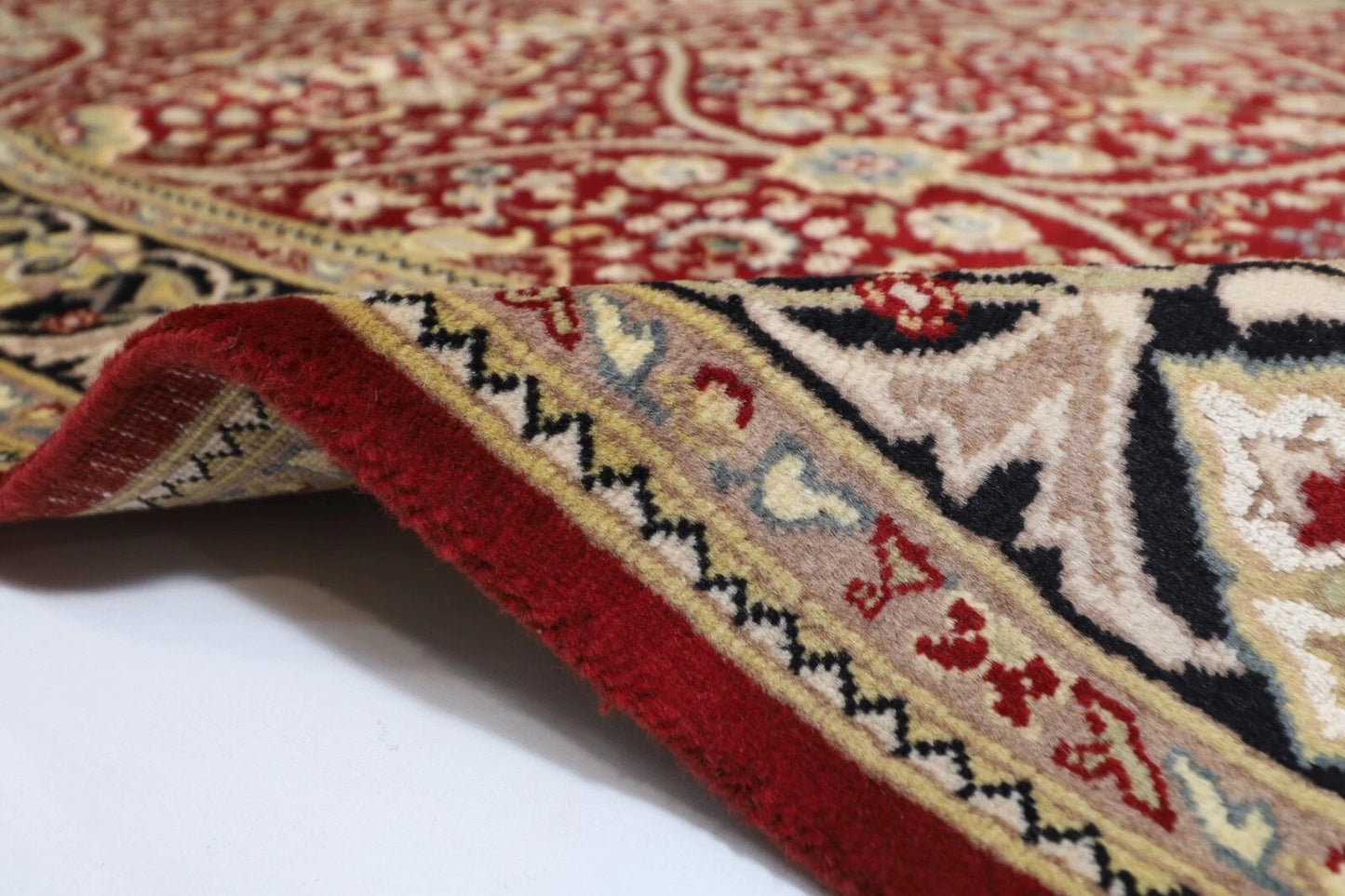 124 x 194 cm | Tribal Hand Knotted Veg Dye Wool carpet