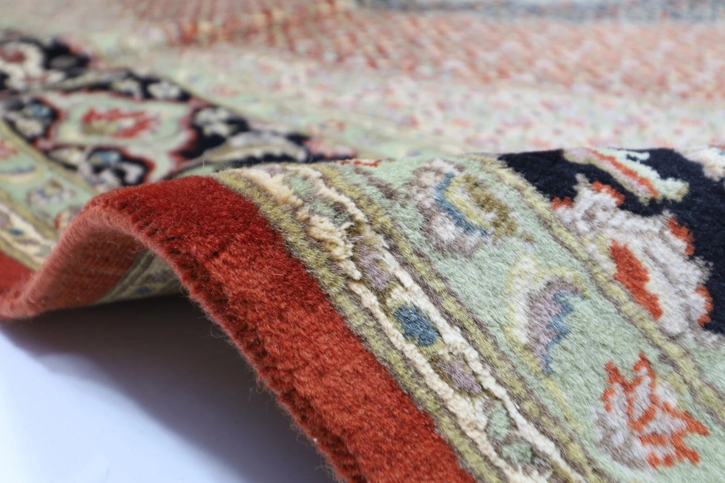 203 x 287 cm | Heriz Tribal Hand Knotted Carpet