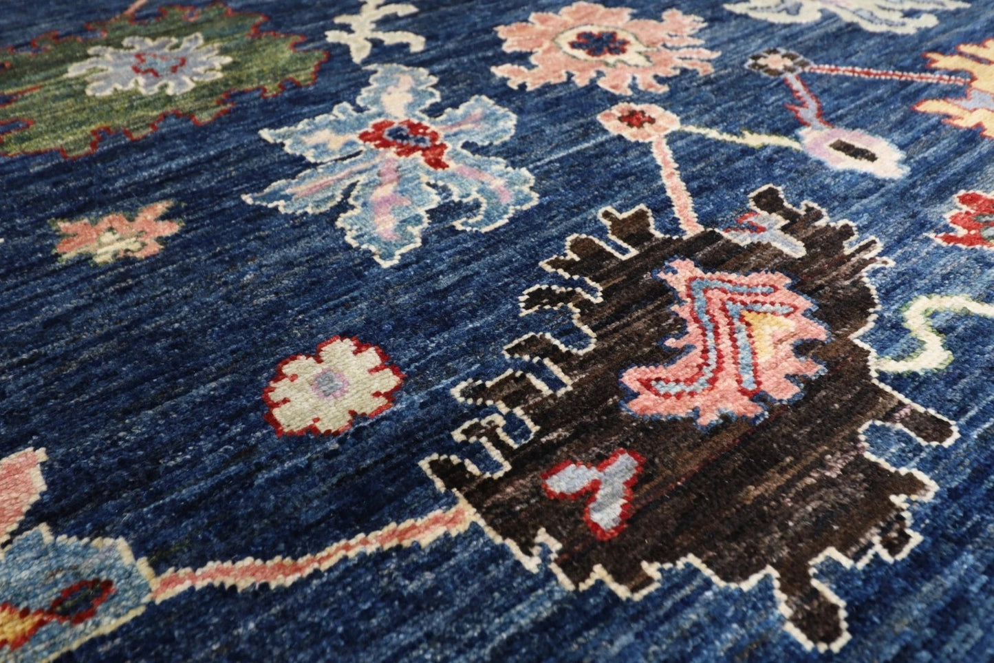 253 x 312 cm | Oushak Afghan Tribal Hand Knotted Carpet