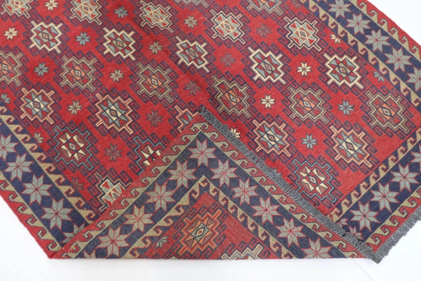 136 x 181 cm | Sumak Tribal Hand Knotted Veg Dye Wool Kilim