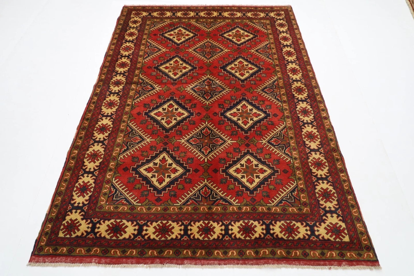 155 x 212 cm | Tribal Hand Knotted Veg Dye Wool Carpet