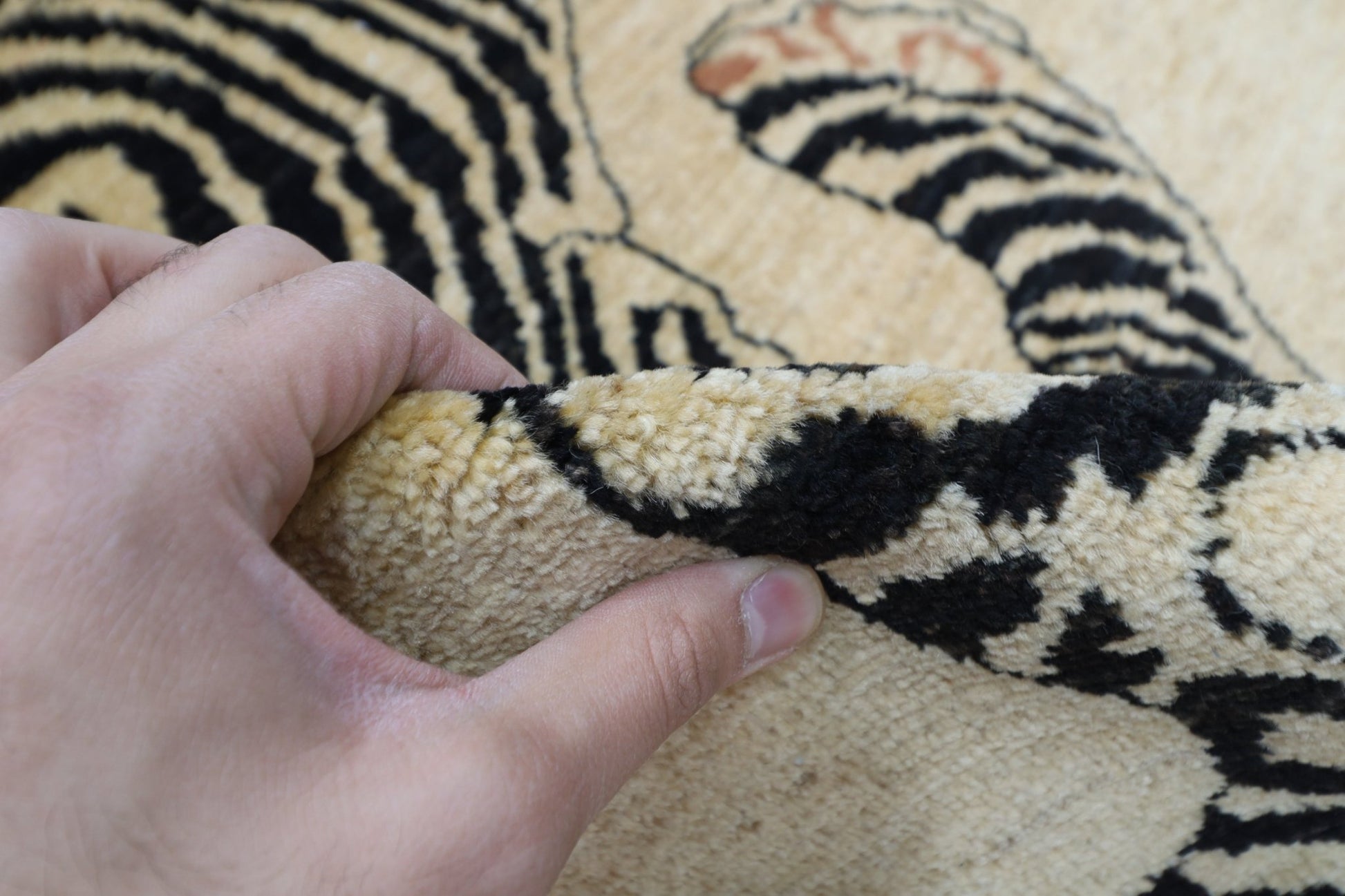 99 x 151 cm | Tiger Beige Oriental Area Rug Afghan Hand Knotted Veg Dye Wool carpet - ART WOOL CARPET