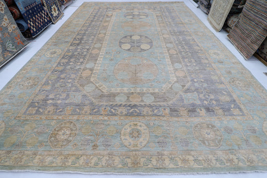 369 x 554 cm | Oriental Suzani Area Rug Afghan Hand Knotted Veg Dye Wool carpet