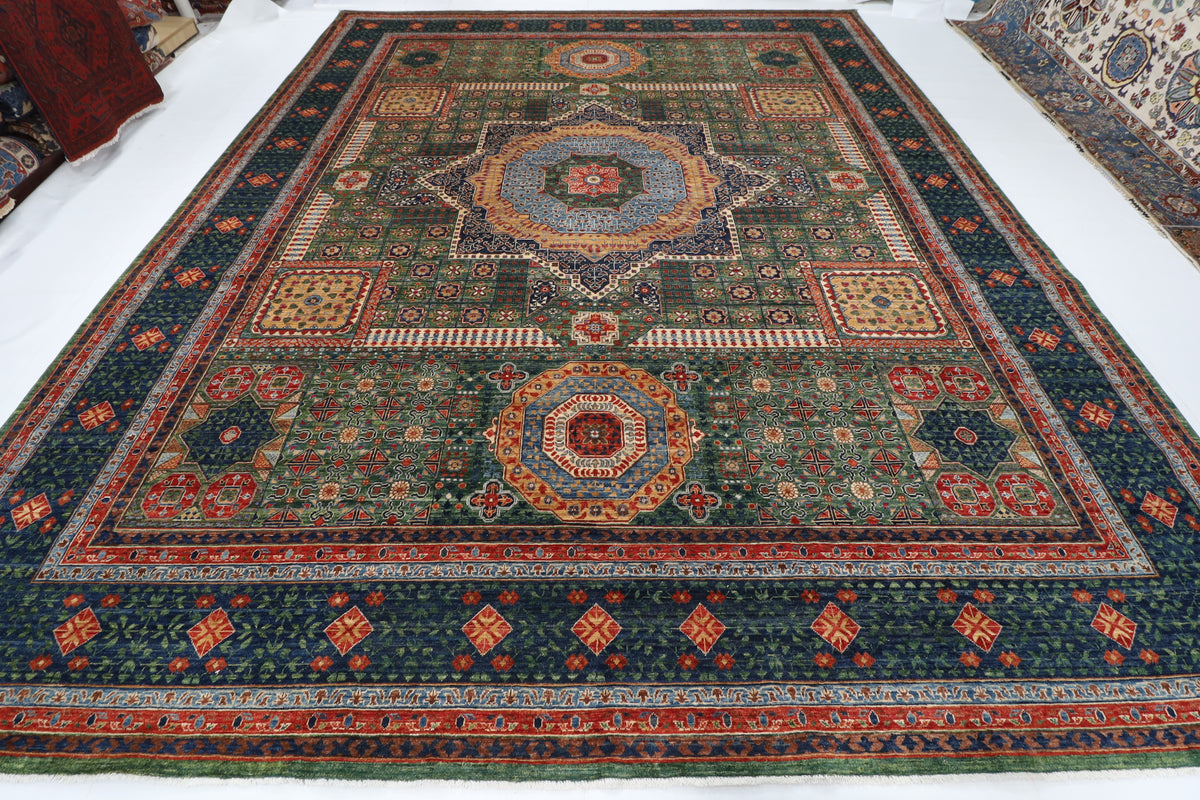 358 × 446 سم | سجادة صوف أفغانية مملوكية خضراء بصبغة نباتية