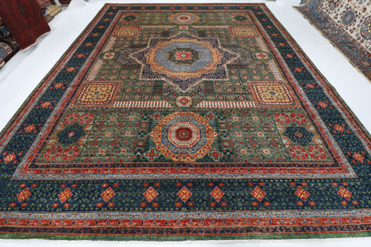 358 × 446 سم | سجادة صوف أفغانية مملوكية خضراء بصبغة نباتية