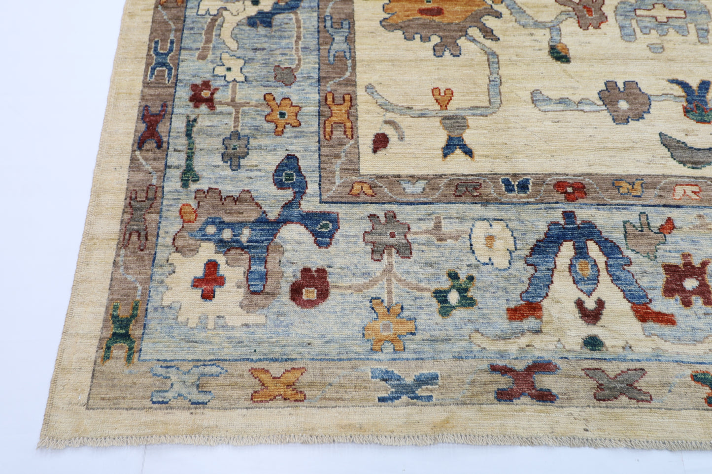 268 x 370 cm | Oushak Creamy Afghan Hand Knotted Carpet