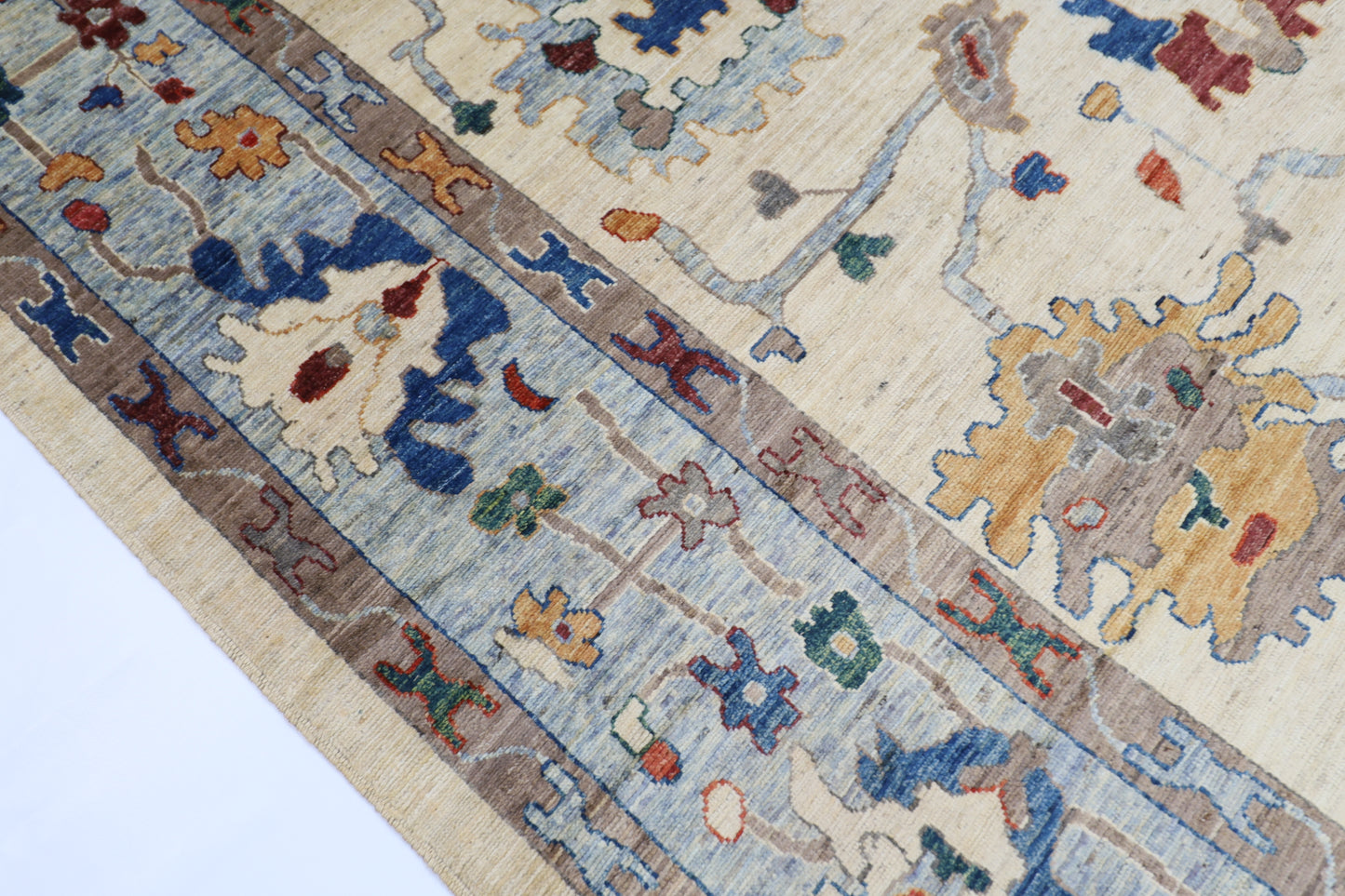 268 x 370 cm | Oushak Creamy Afghan Hand Knotted Carpet