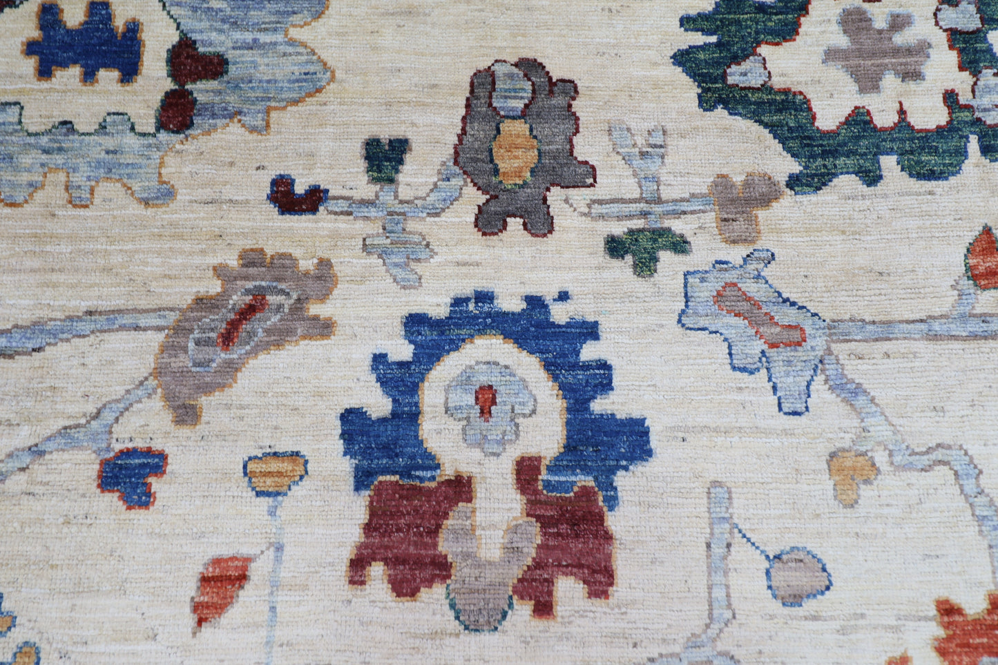 268 x 370 cm | Oushak Creamy Afghan Hand Knotted Carpet