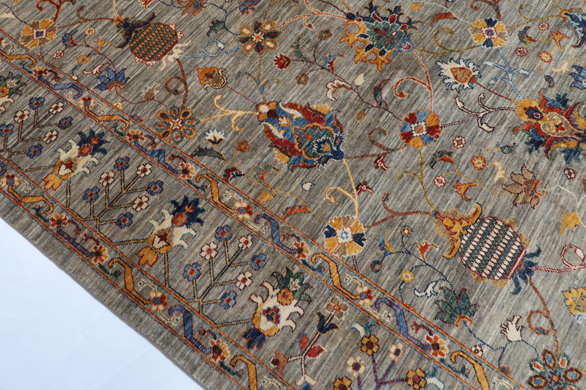 267 x 377 cm | Grey Afghan Veg Dye Wool carpet