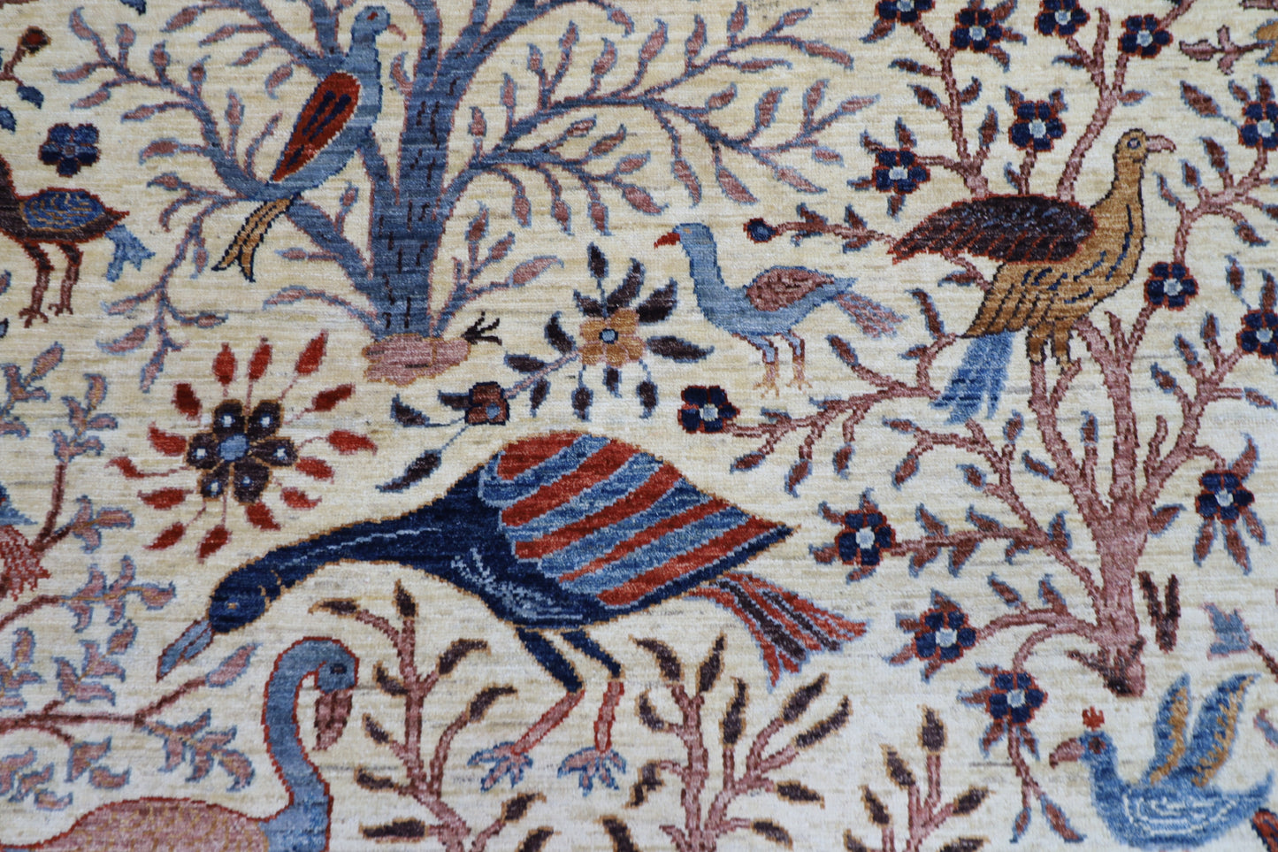 197 x 299 cm | Beige Birds Afghan Hand Knotted Carpet