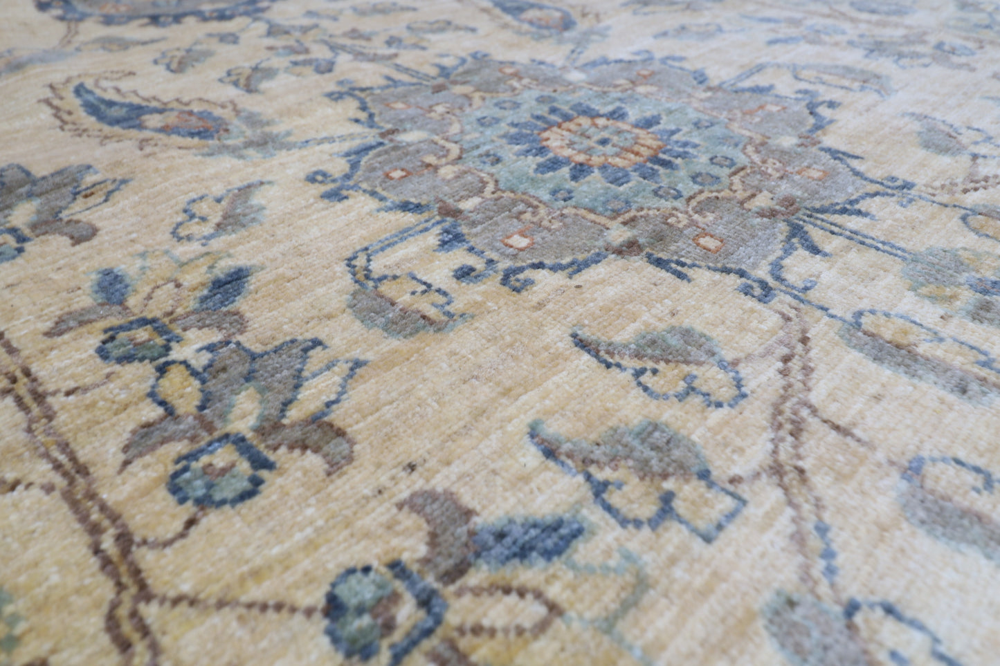 240 x 308 cm | Oriental Floral Beige Area Rug Afghan Hand Knotted Veg Dye Wool carpet