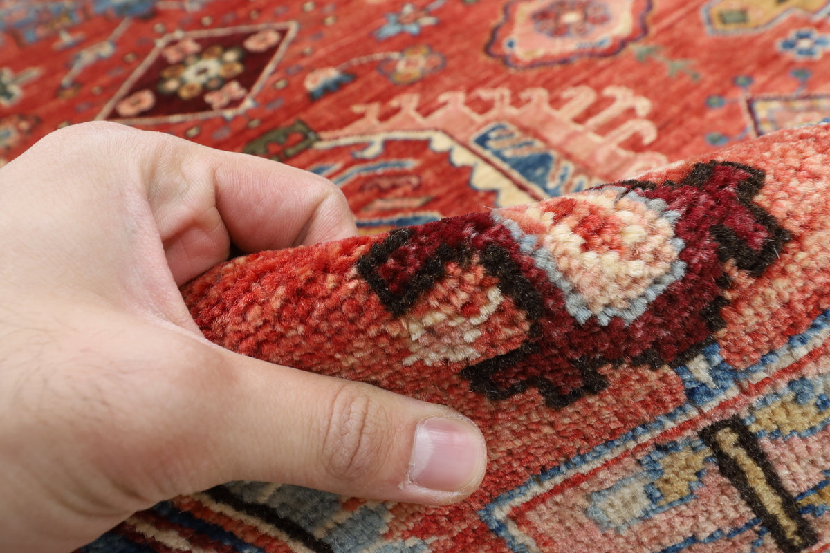 245 × 301 سم | سجادة أفغانية بتصميم كايروس منسوجة يدوياً من صوف مصبوغ طبيعياً