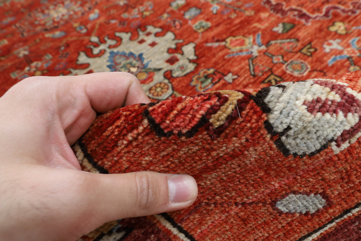 245 × 301 سم | سجادة أفغانية بتصميم كايروس منسوجة يدوياً من صوف مصبوغ طبيعياً