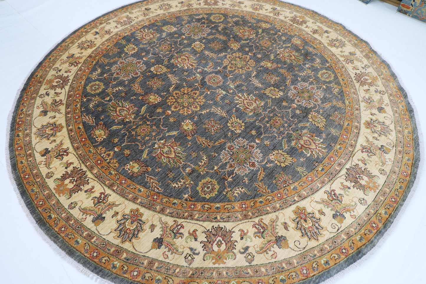 297 x 296 cm | Zeigler Round Rug Afghan Hand Knotted Veg Dye Wool carpet
