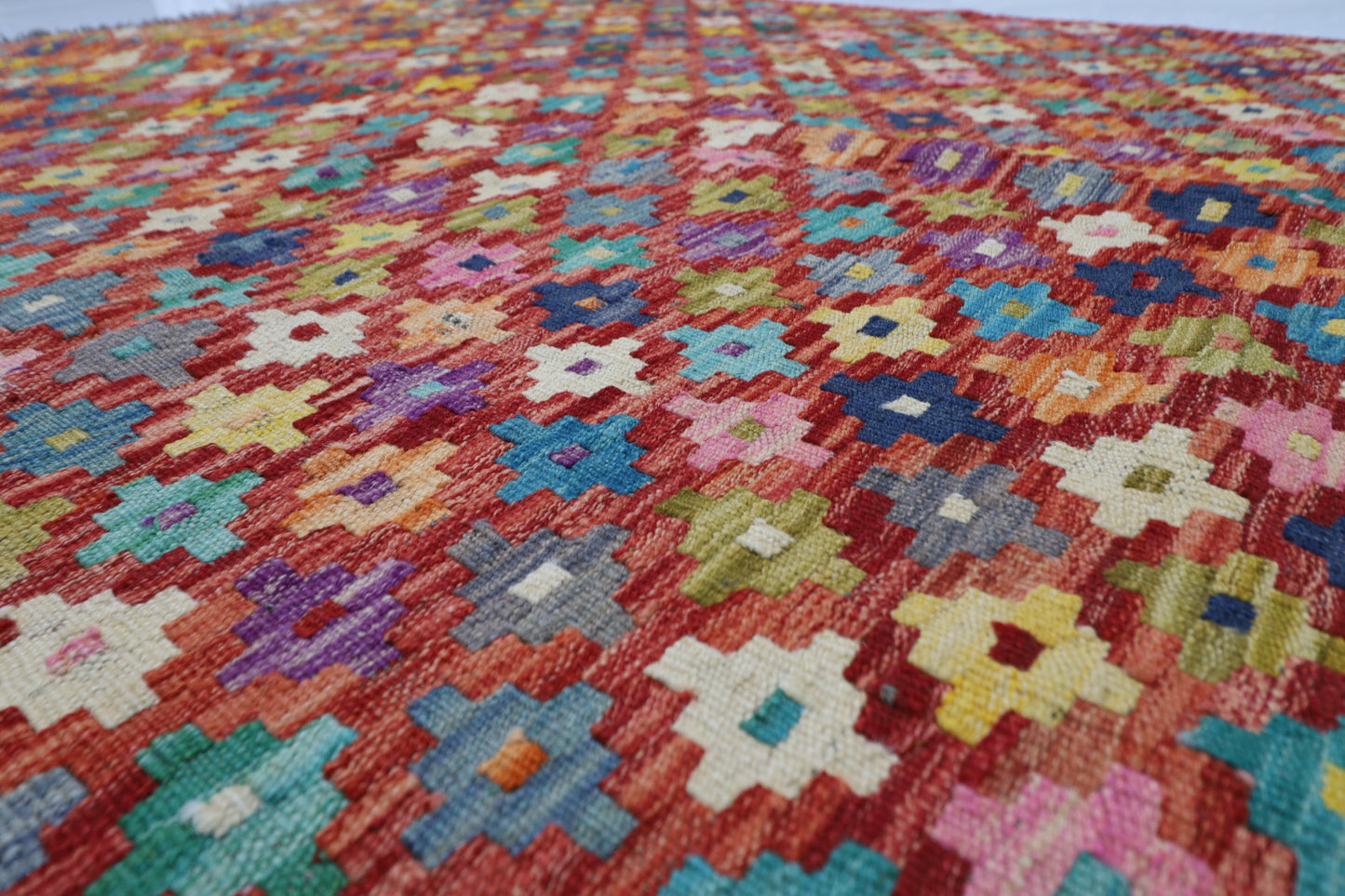 133 x 170 cm | Multicolor Wool Kilim Area Traditional Hand Woven Oriental Carpet