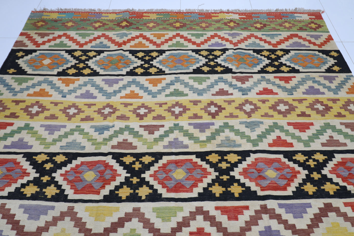 238 x 295 cm | Multicolor Wool Kilim Area Traditional Hand Woven Oriental Carpet