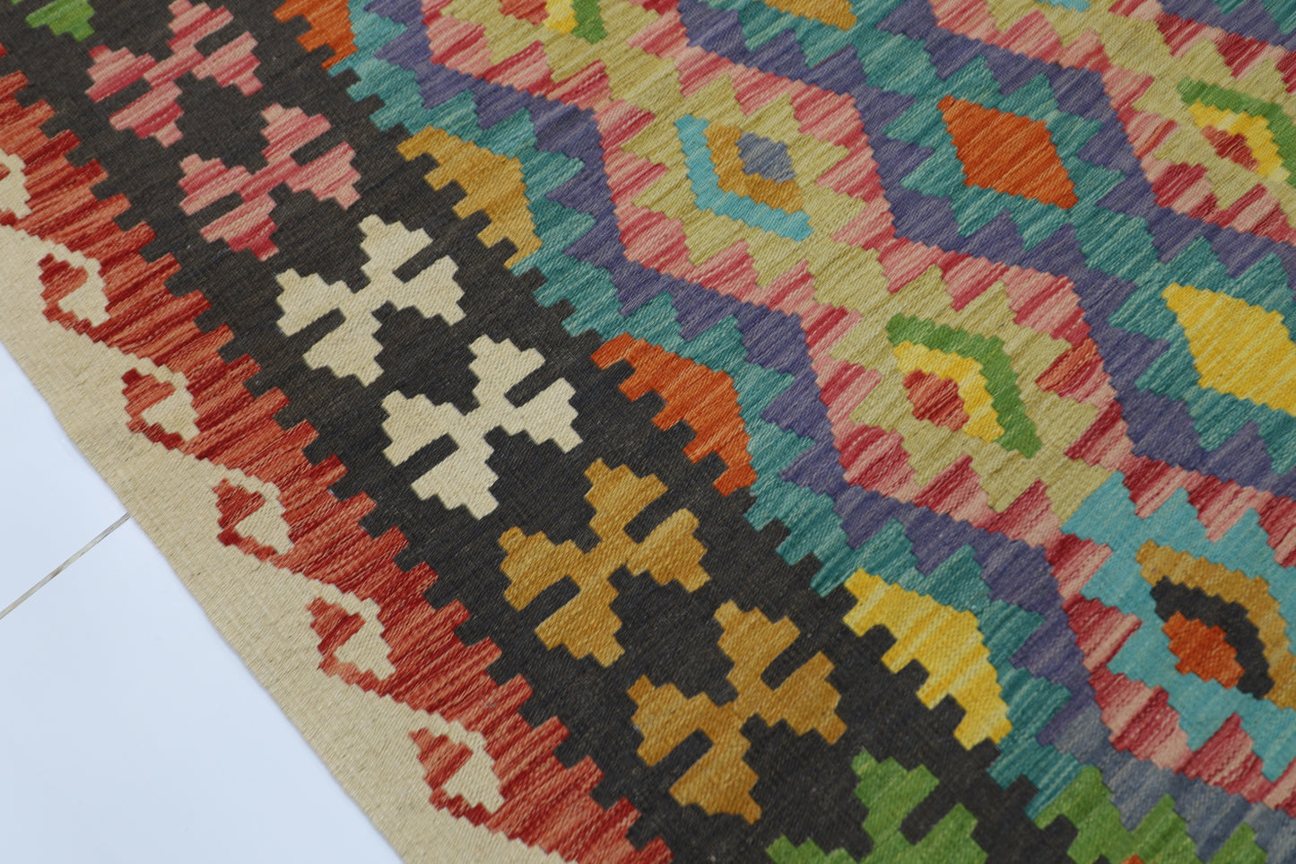 172 x 251 cm | Multicolor Wool Kilim Area Traditional Hand Woven Oriental Carpet