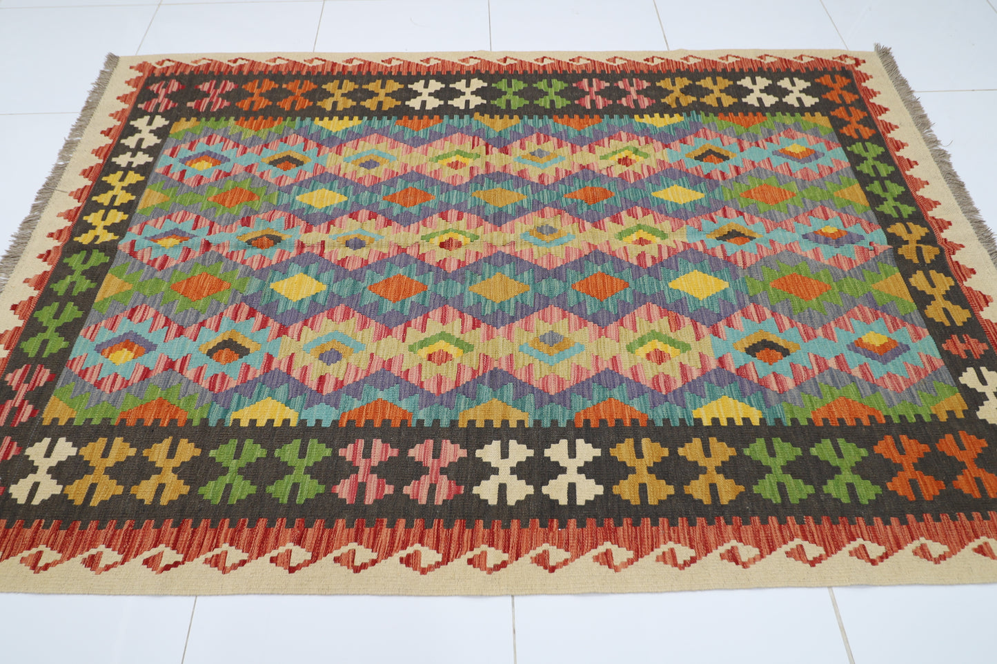 172 x 251 cm | Multicolor Wool Kilim Area Traditional Hand Woven Oriental Carpet