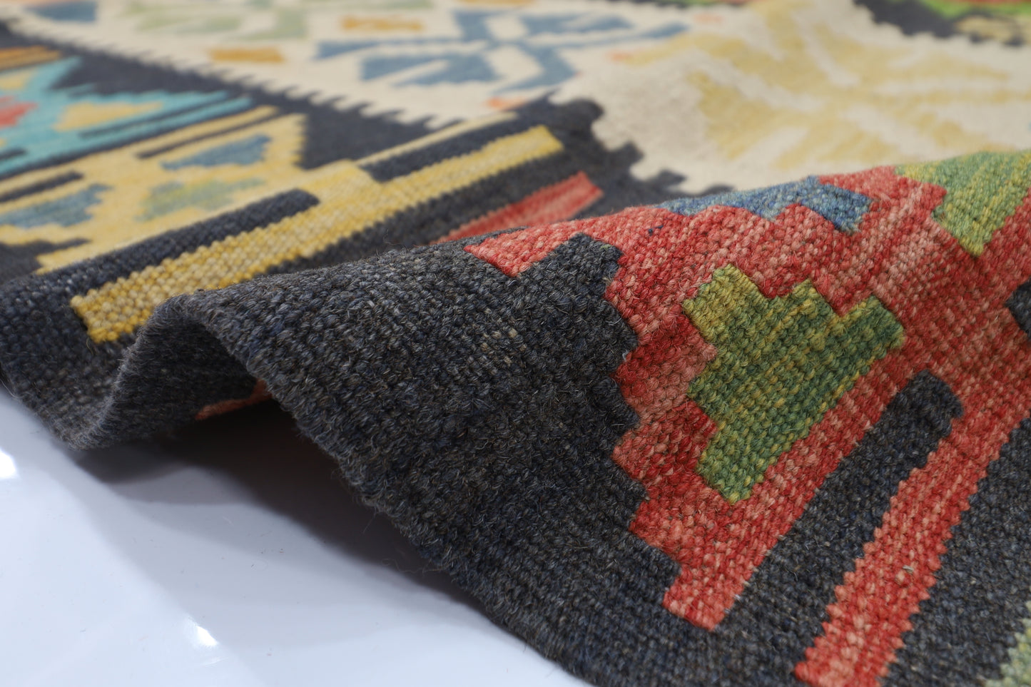 173 x 236 cm | Multicolor Wool Kilim Area Traditional Hand Woven Oriental Carpet