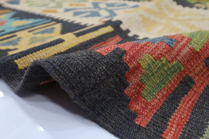 173 x 236 cm | Multicolor Wool Kilim Area Traditional Hand Woven Oriental Carpet