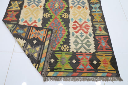 173 x 236 cm | Multicolor Wool Kilim Area Traditional Hand Woven Oriental Carpet