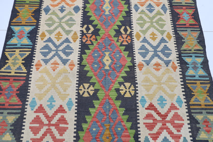173 x 236 cm | Multicolor Wool Kilim Area Traditional Hand Woven Oriental Carpet