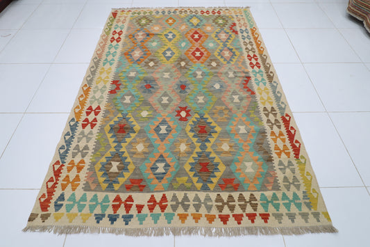 177 x 248 cm | Multicolor Wool Kilim Area Traditional Hand Woven Oriental Carpet