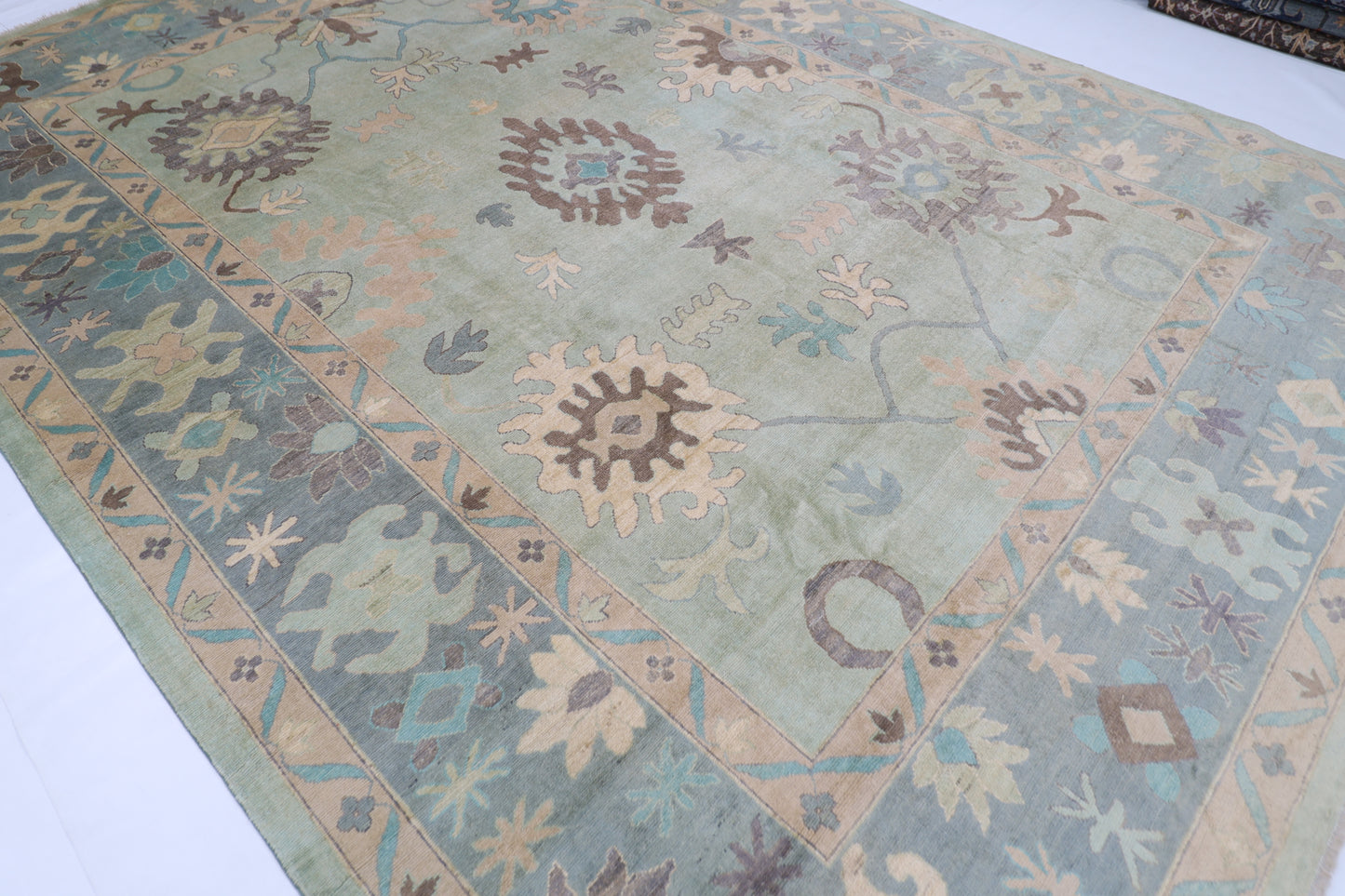 306 x 418 cm | Oushak Afghan Tribal Hand Knotted Veg Dye Wool carpet