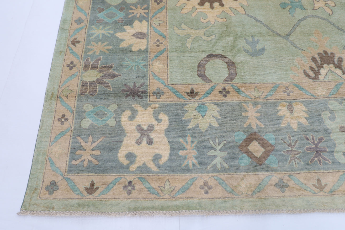 306 x 418 cm | Oushak Afghan Tribal Hand Knotted Veg Dye Wool carpet