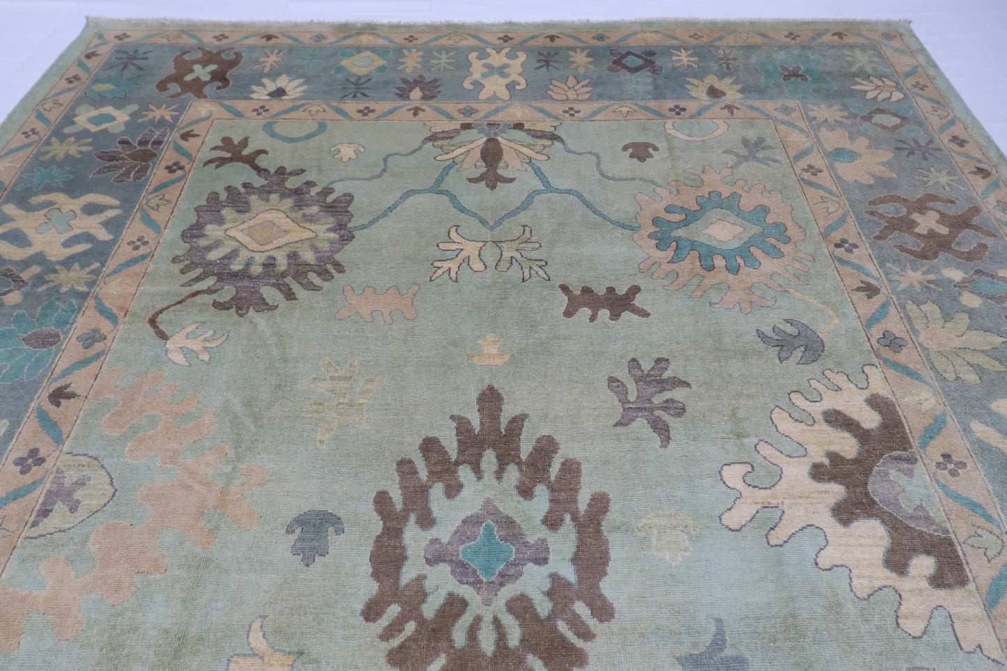 306 x 418 cm | Oushak Afghan Tribal Hand Knotted Veg Dye Wool carpet