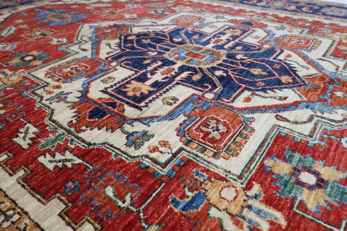 167 x 244 cm | Heriz Red Oriental Area Rug Afghan Hand Knotted Veg Dye Wool carpet