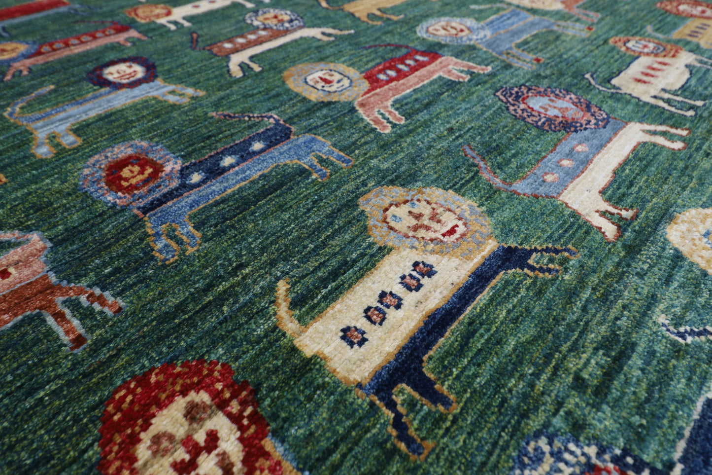 160 x 210 cm | Lion Green Oriental Area Rug Afghan Hand Knotted Veg Dye Wool carpet