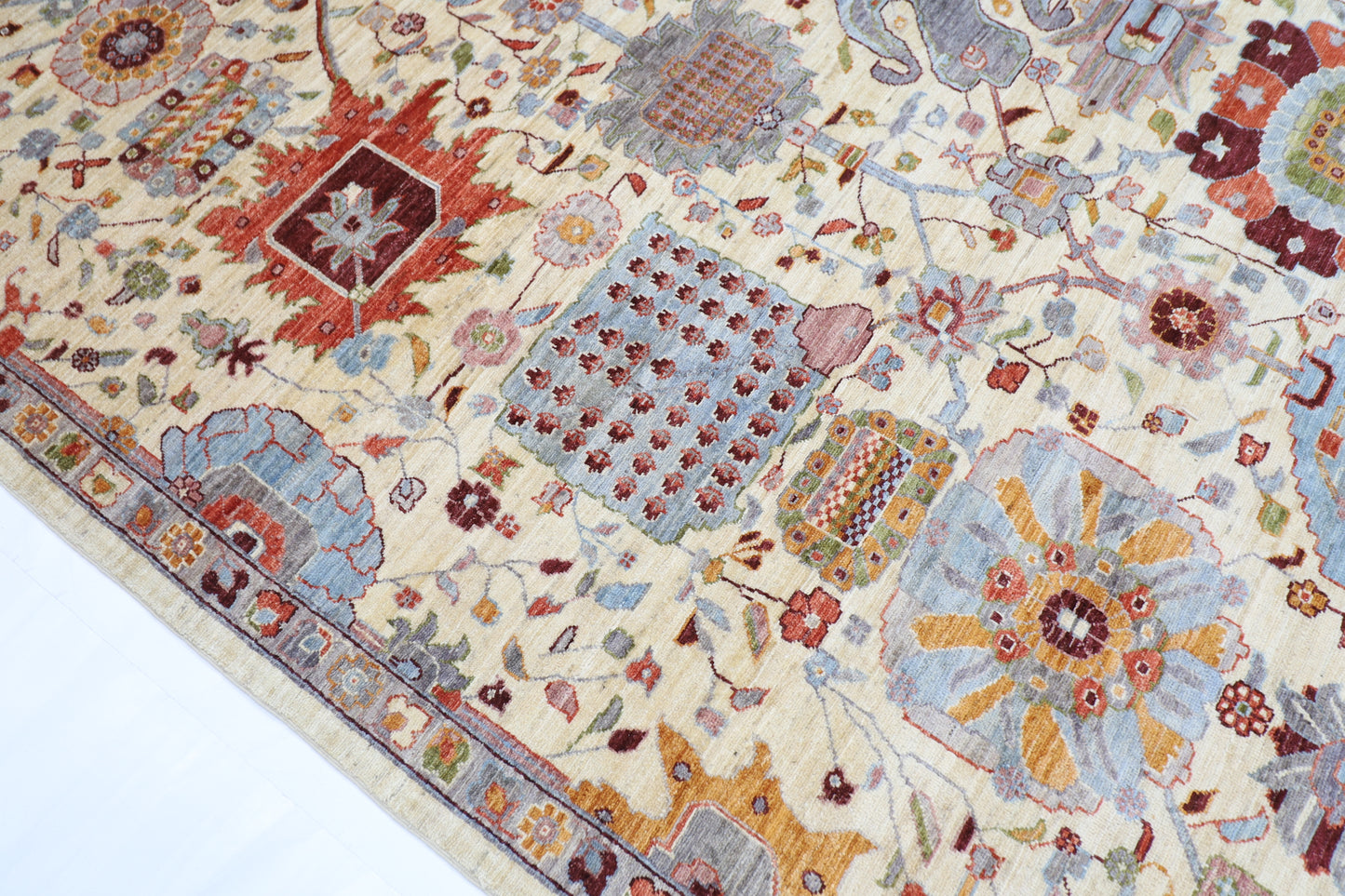 368 x 448 cm | large Serapi Beige Area Rug Afghan Hand Knotted Veg Dye Wool carpet