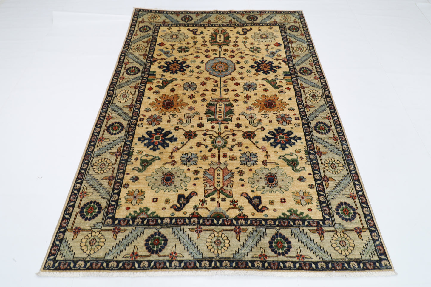 157 x 215 cm | Oriental Floral Beige Area Rug Afghan Hand Knotted Veg Dye Wool carpet