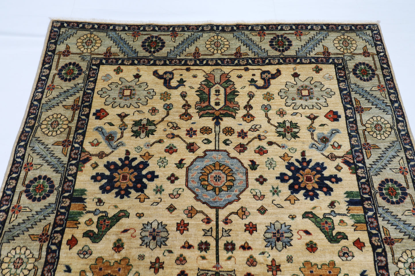 157 x 215 cm | Oriental Floral Beige Area Rug Afghan Hand Knotted Veg Dye Wool carpet