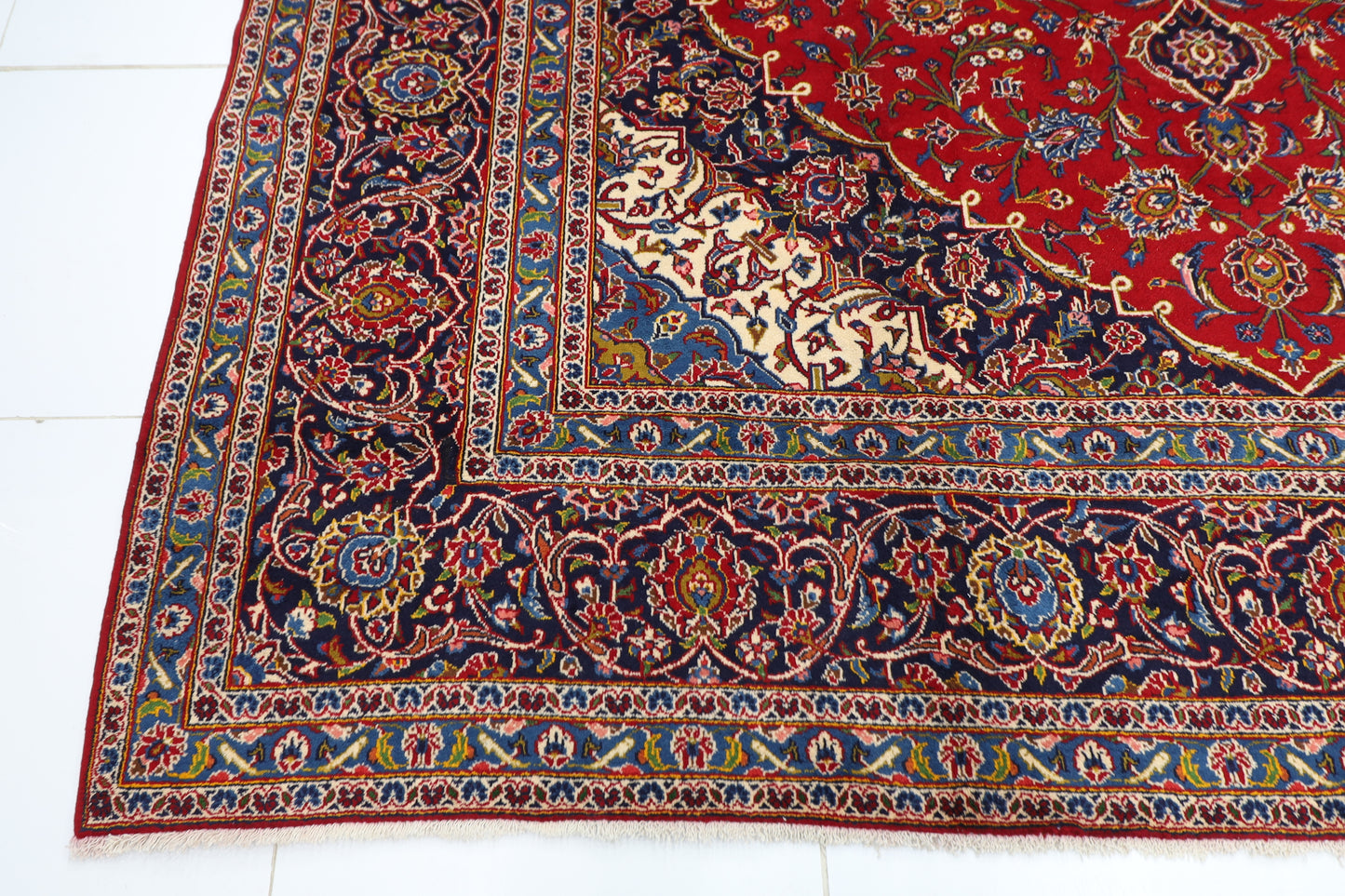 303 x 397 cm | Heriz Tribal Hand Knotted Carpet