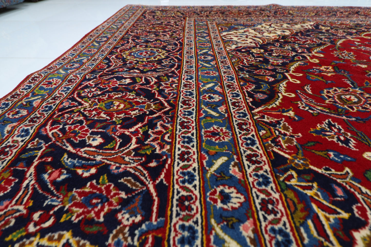 303 x 397 cm | Heriz Tribal Hand Knotted Carpet
