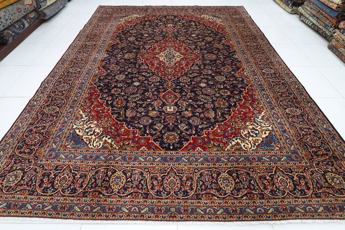 291 x 401 cm | Heriz Tribal Hand Knotted Carpet